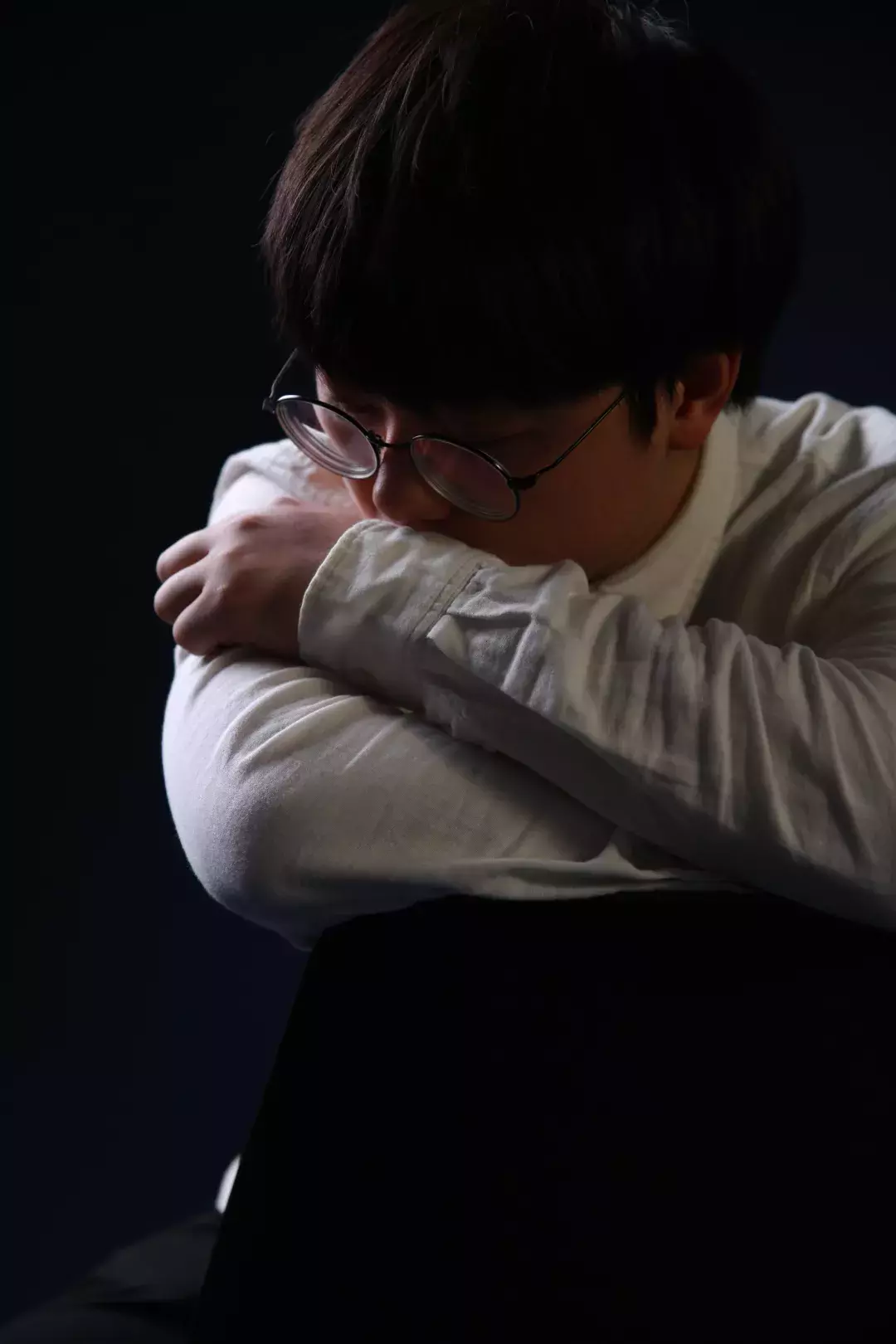 六月飞霜歌词（粤剧六月飞霜之大审歌词）